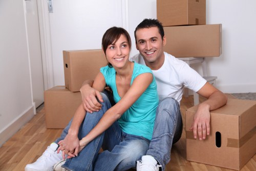 Business short-term storage options in Silvertown