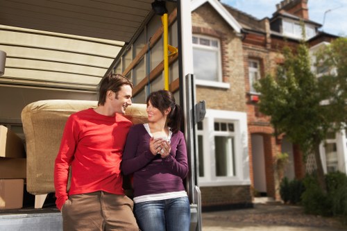 Residential packing support for a move in Silvertown