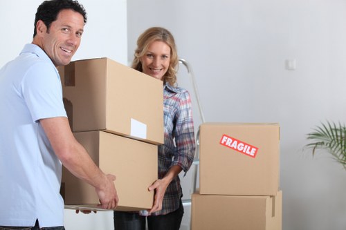 Flexible storage solution in Silvertown for personal and business use